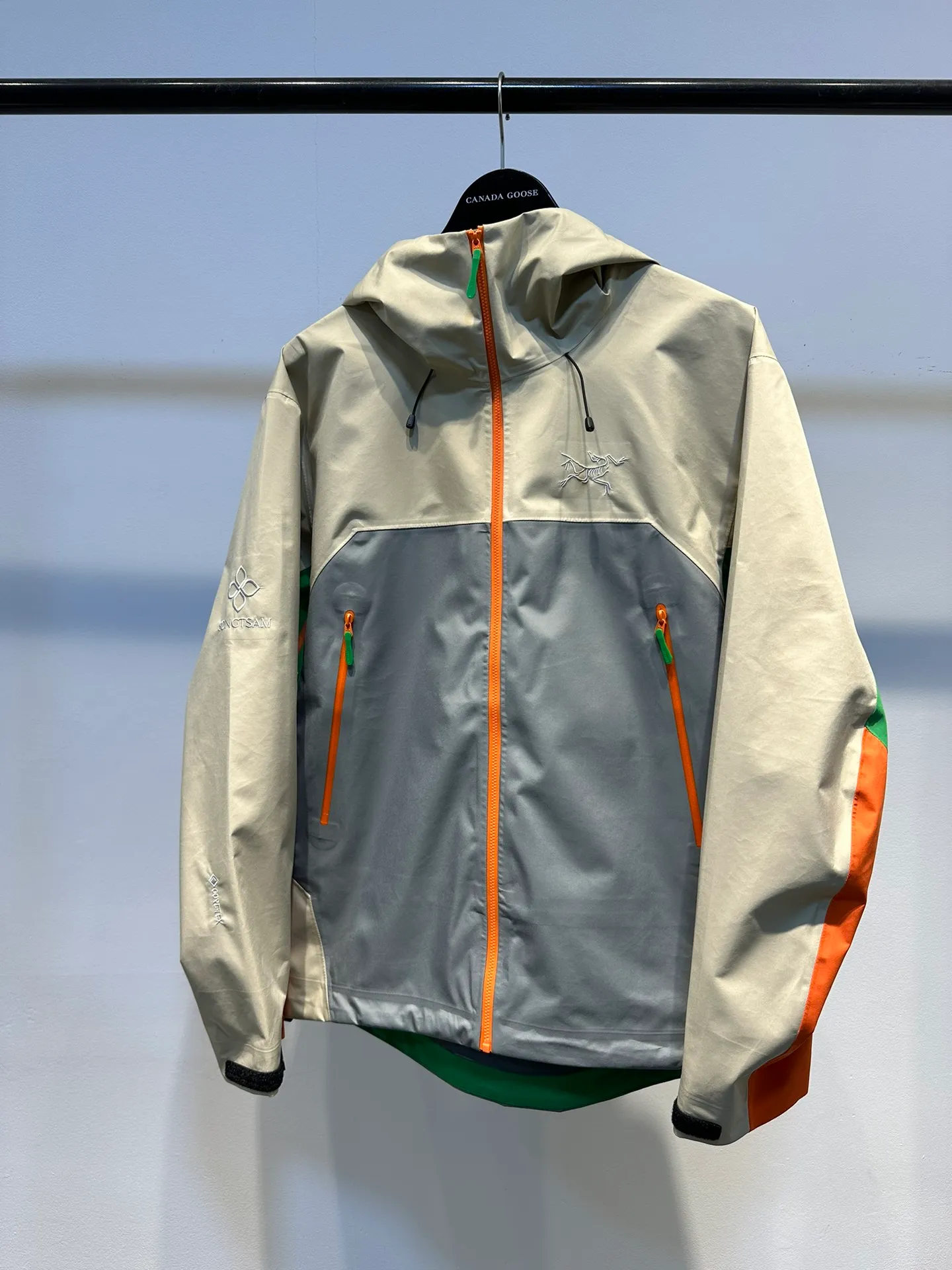 x ARCTERYX x 2.0 Series BETA LIGHTWEIGHT JACKET SS 24Breathable Same Style Size：S M L Xl XXl